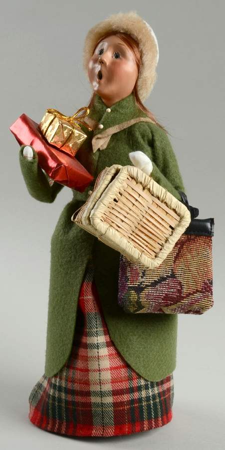 Traditional Assorted Carolers Traveler Woman - Nb940, No Box by Byers' Choice Ltd-1