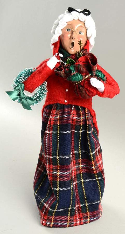 Traditional Assorted Carolers Woman With Wreath & Bag Of Gifts-Red Coa - No Box Nb1454 by Byers' Choice Ltd-1