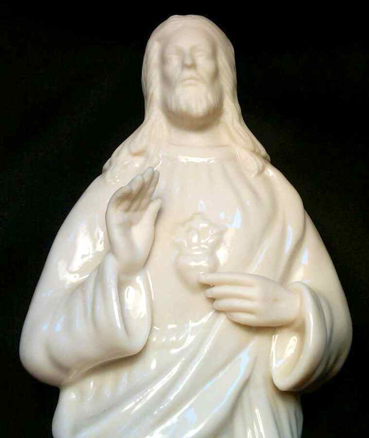 Belleek Figurines Sacred Heart - No Box by Belleek Pottery (Ireland)-1