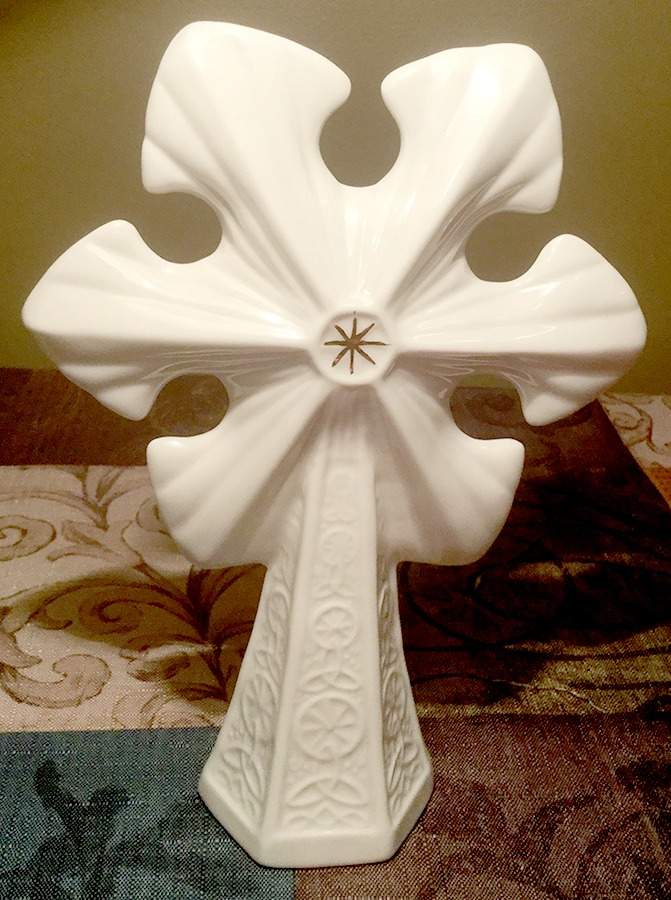 Belleek Christmas Ornament Tree Topper - Boxed by Belleek Pottery (Ireland)-1