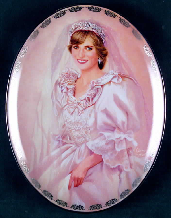 Diana:Queen of Our Hearts The People's Princess - No Box by Bradford Exchange-1