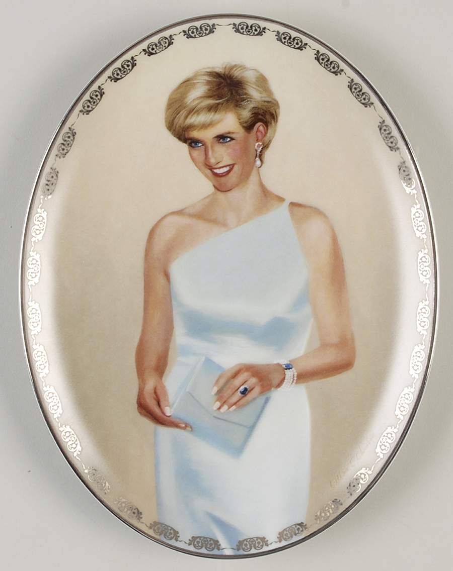 Diana:Queen of Our Hearts Most Regal Princess - No Box by Bradford Exchange-1