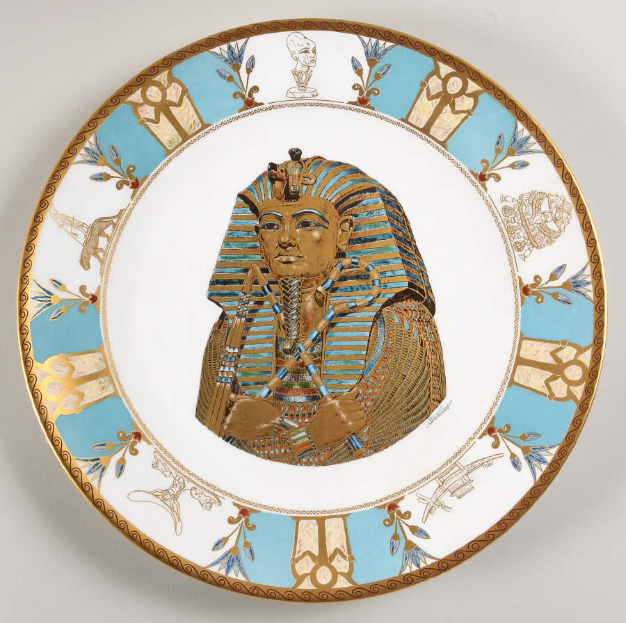 Tutankhamun Commemorative Plate - Boxed by Boehm-1