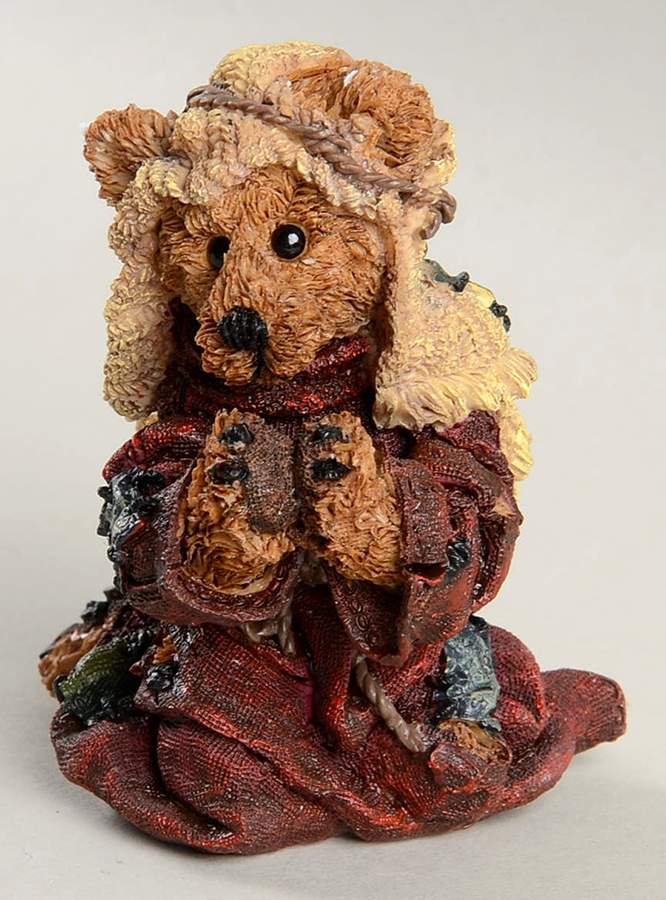 Holiday Pageant-Figurne Theresa-As Mary - Boxed by Boyds Bears-1