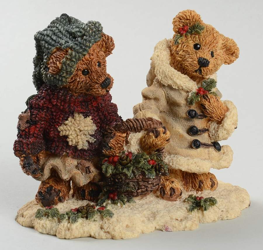 The Bearstone Collection Edmond& Bailey-Gathering Holly - With Box Bx352 by Boyds Bears-1