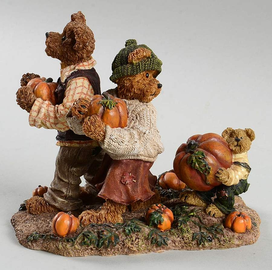 The Bearstone Collection Jim-Jody And Nicole-Biggest Ambitions - No Box by Boyds Bears-1