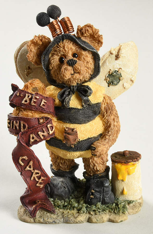 GCC Exclusive Figurines Caren B Bearlove - Boxed by Boyds Bears-1