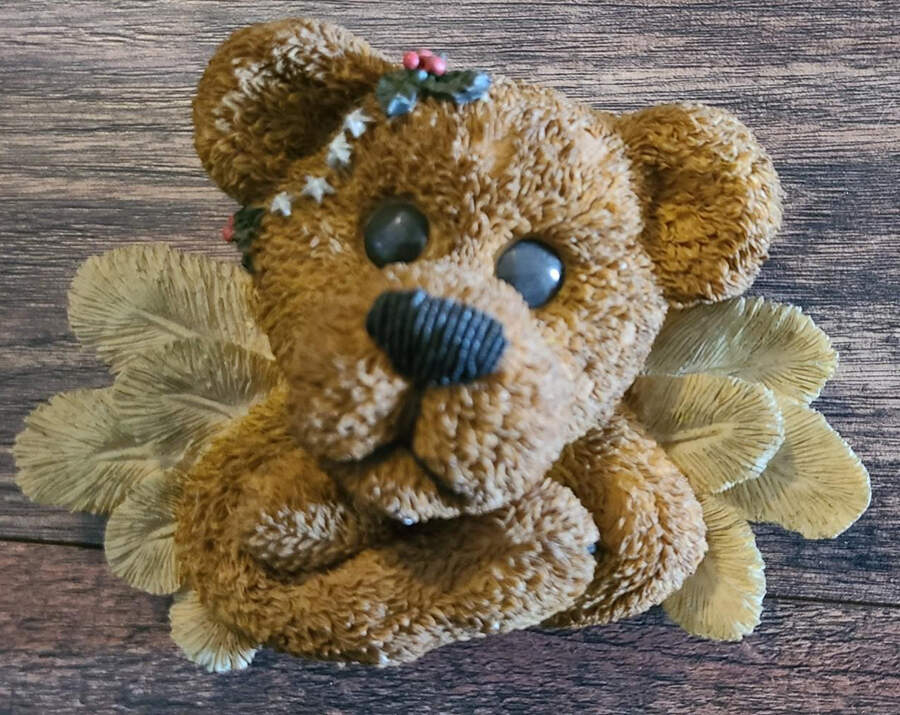 GCC Exclusive Figurines In Flight - No Box by Boyds Bears-1