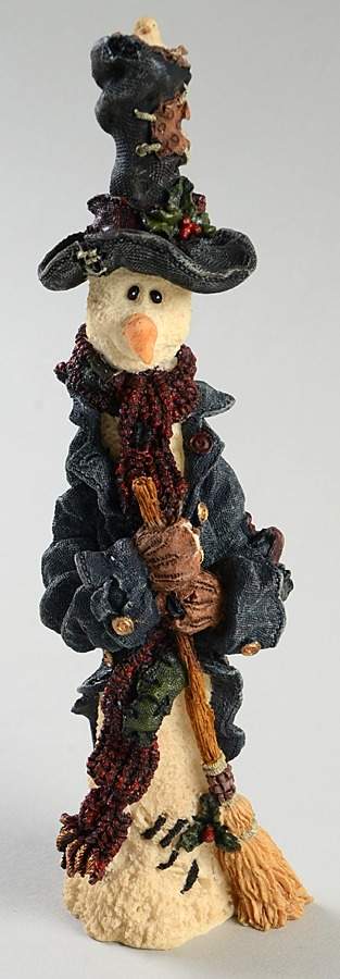 Folkstone Collection Bristol Just Sweepin - Boxed by Boyds Bears-1