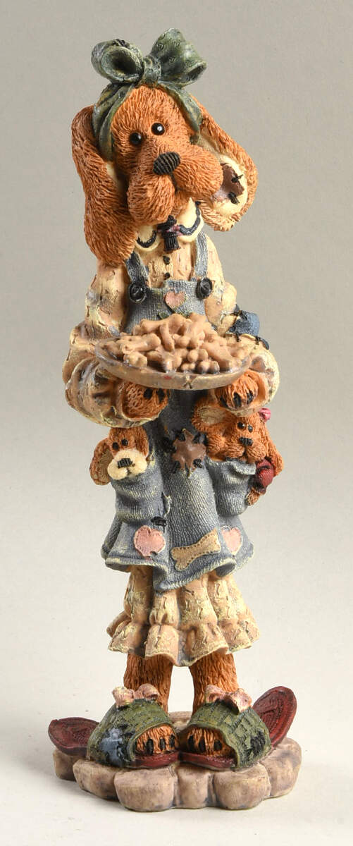 Folkstone Collection Betty Cocker - Boxed by Boyds Bears-1