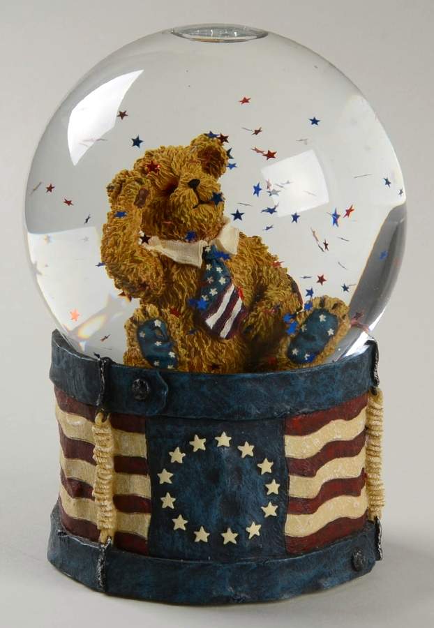 Musical Waterglobes Yankee Doodlebear Stars And Stripes Fore - No Box by Boyds Bears-1