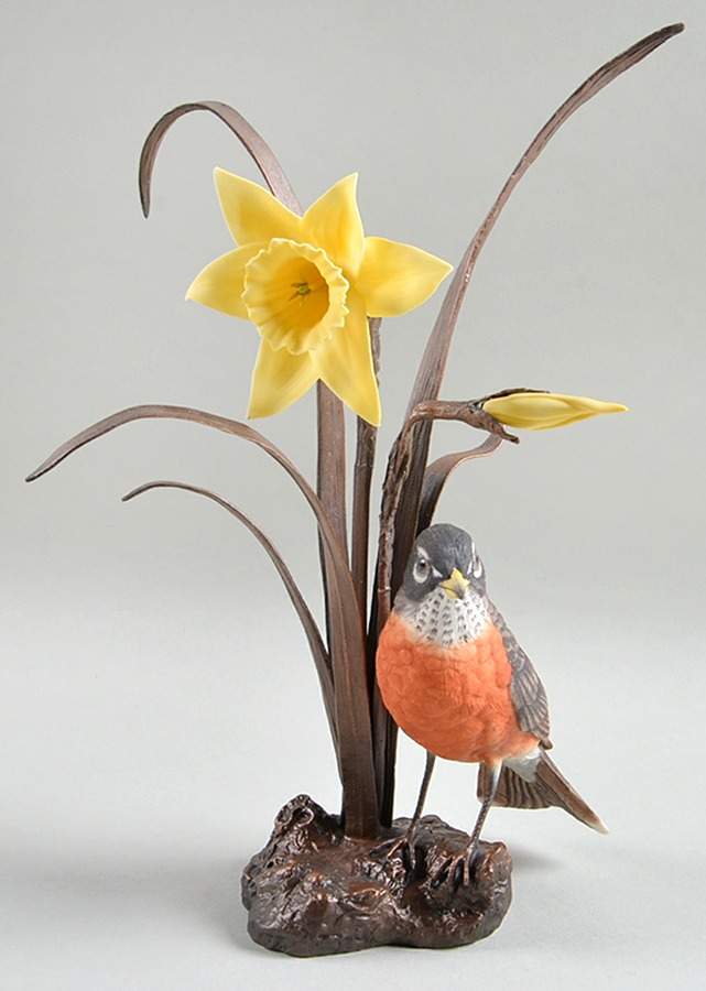 Songbirds of The Four Seasons Robin With Daffodil - No Box by Boehm-1