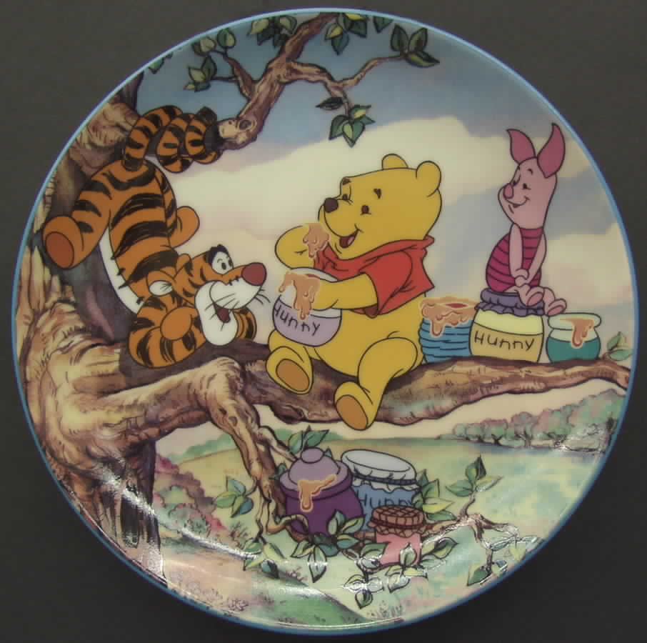 Winnie The Pooh : A Honey of A Friend Friendship Is As Sweet As Honey - No Box by Bradford Exchange-1