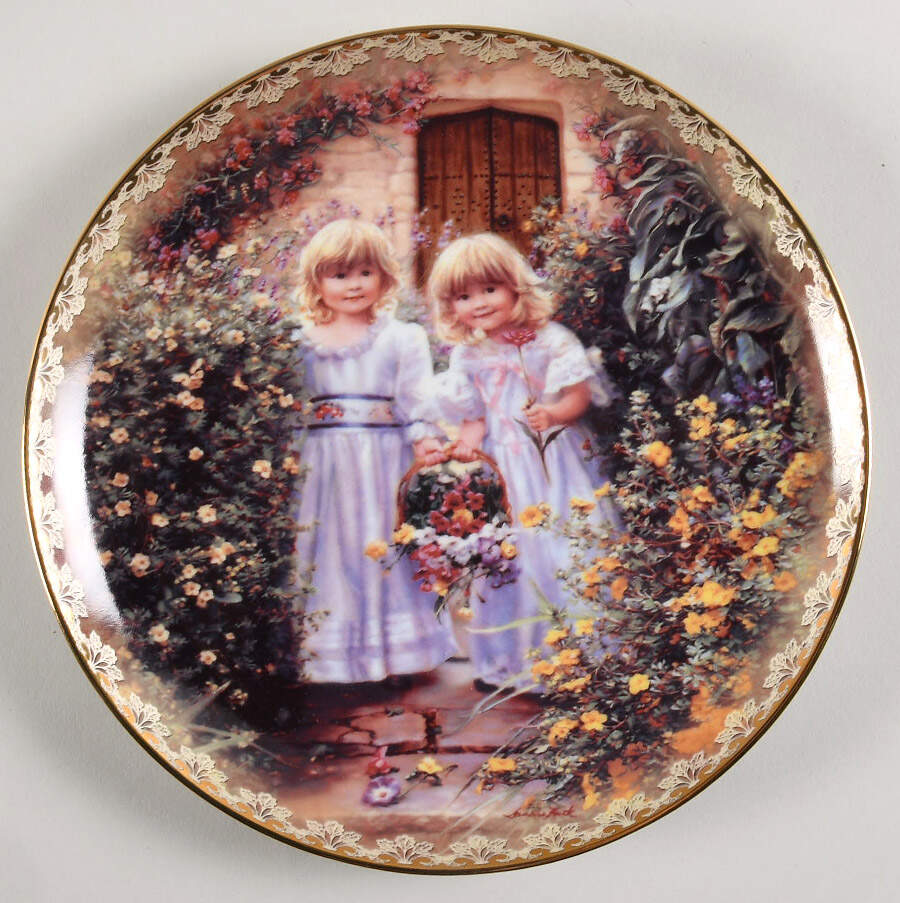 Sisters Love Forever Wonders To Share - No Box by Bradford Exchange-1