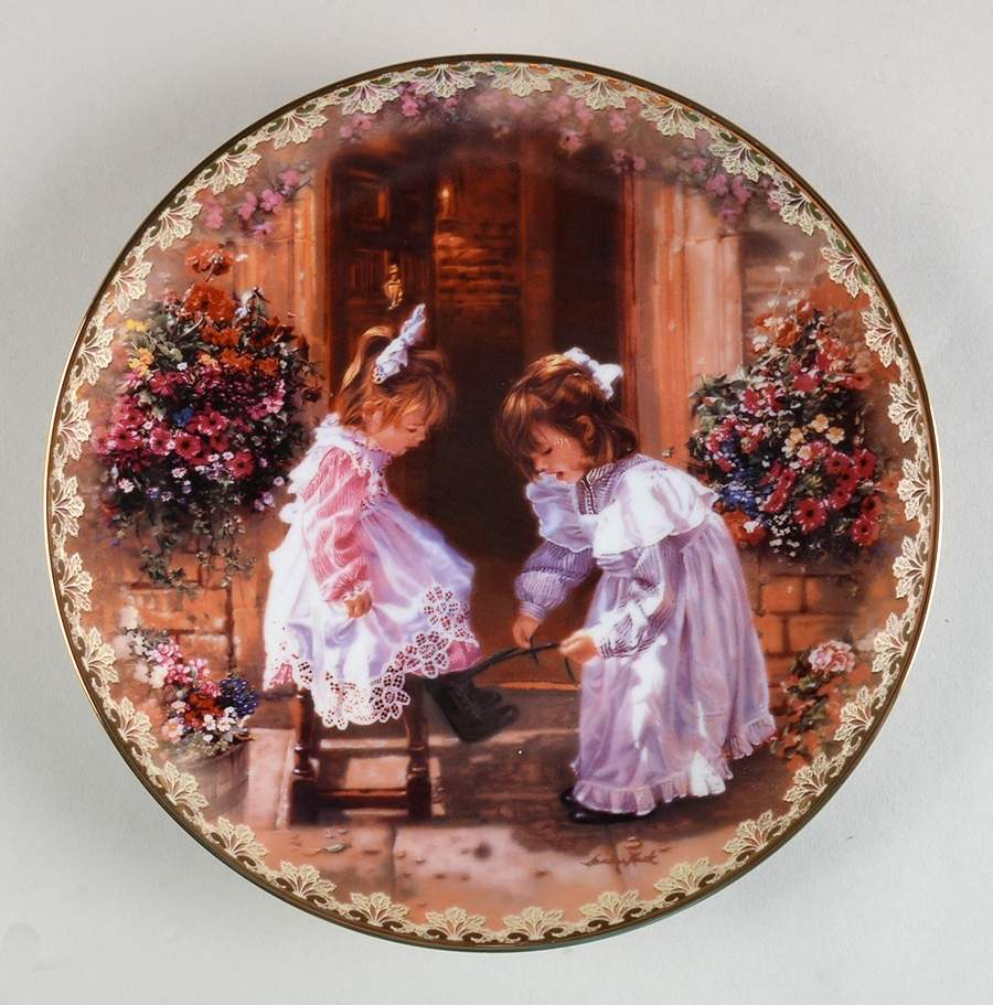 Sisters Love Forever Sister's Touch - No Box by Bradford Exchange-1