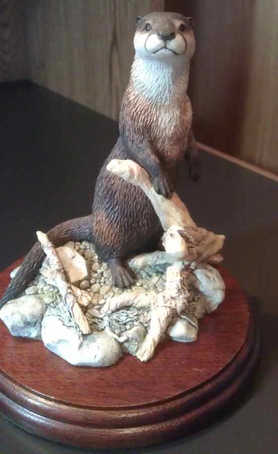 Border Fine Arts Figurines Scenting The Air - No Box by Border Fine Arts-1