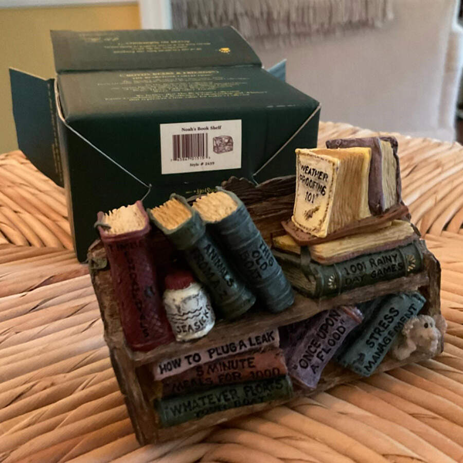 Noah's Pageant Noah's Book Shelf - No Box by Boyds Bears-1