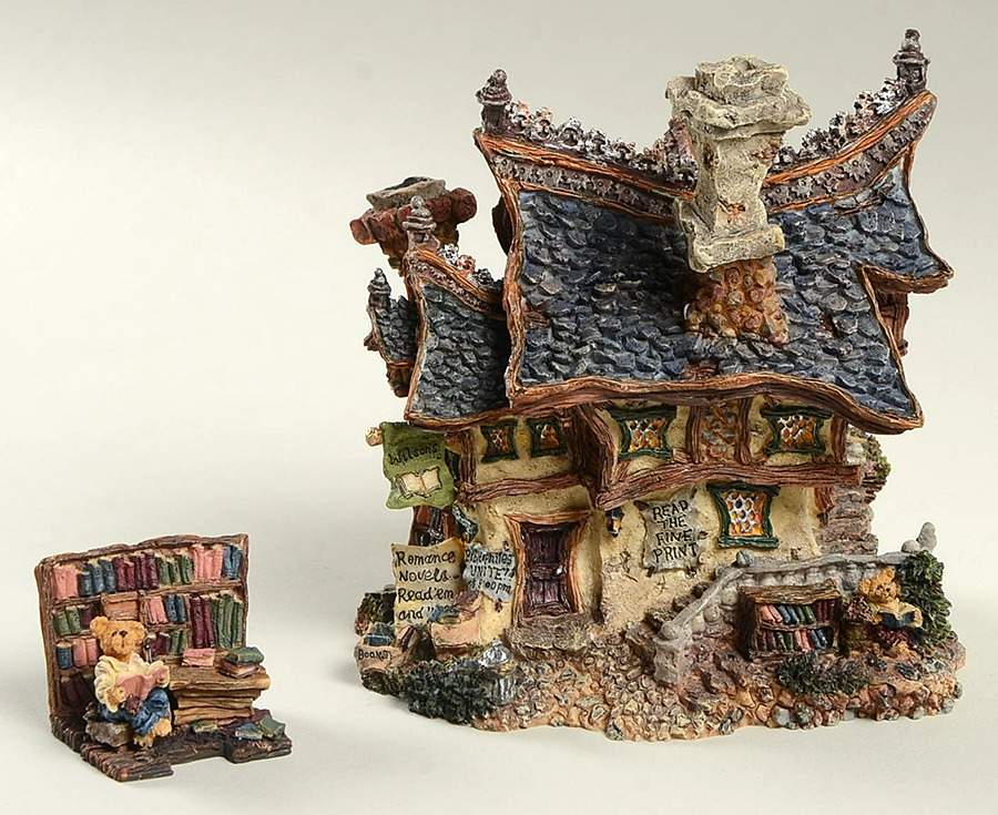 Boyds Town Village Wilson's Books - No Box by Boyds Bears-1