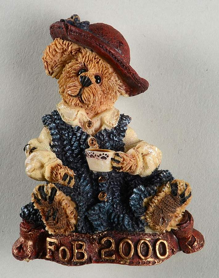 Friends of Boyds 2000 -Caitlin Berriweather Pin - Boxed by Boyds Bears-1