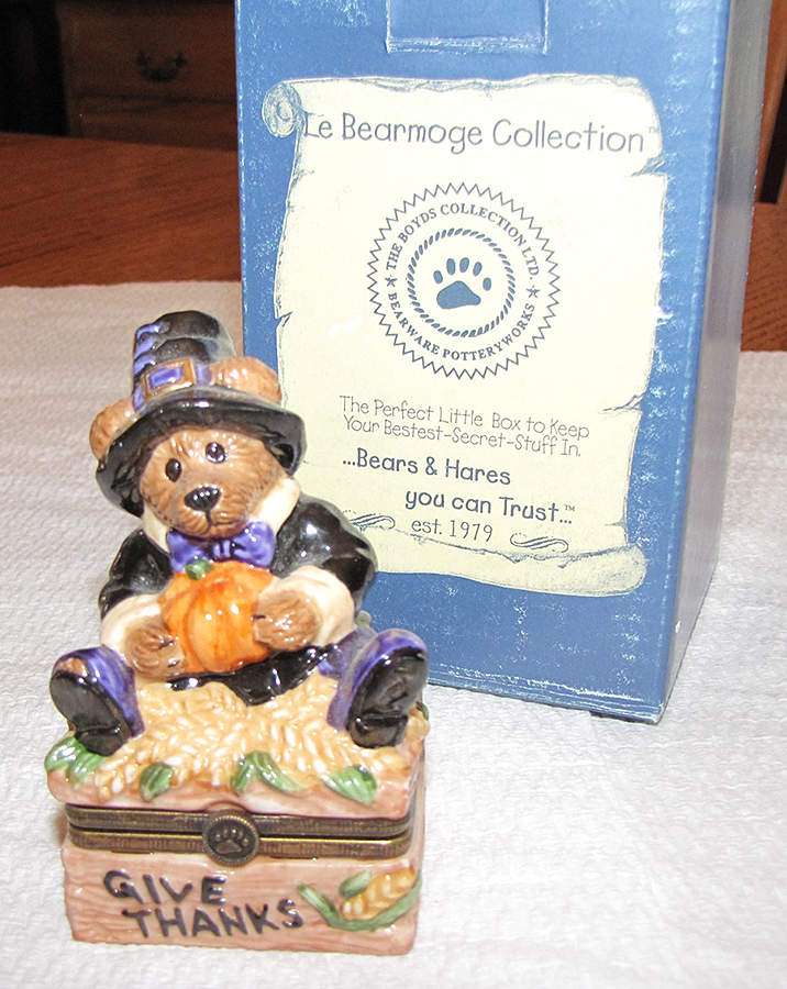 Le Bearmoge Porcelain Boxes Santa Jr & The Final Inspectio - Boxed by Boyds Bears-1