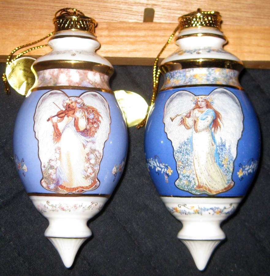 A Symphony of Angels Faith's Medley&Hope's Refrain - With Box by Bradford Editions-1