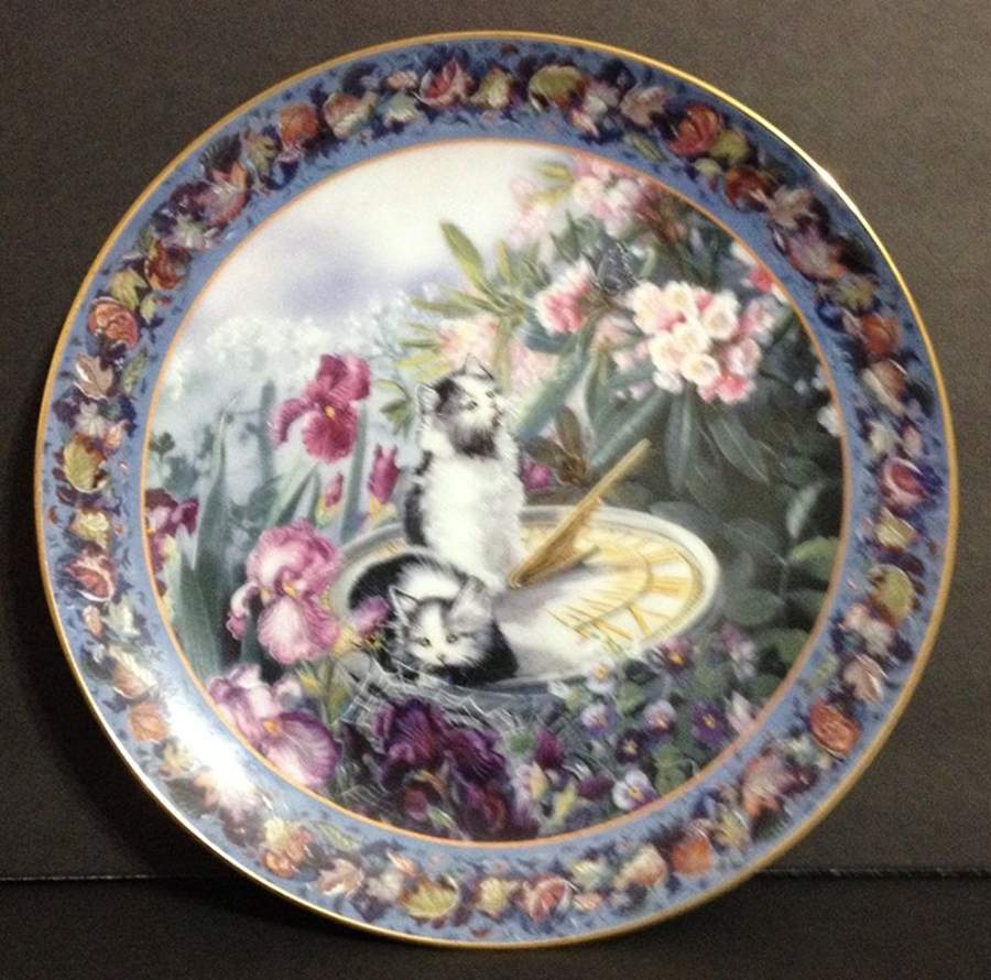 Floral Frolics Sunny Hideout - No Box by Bradford Exchange-1
