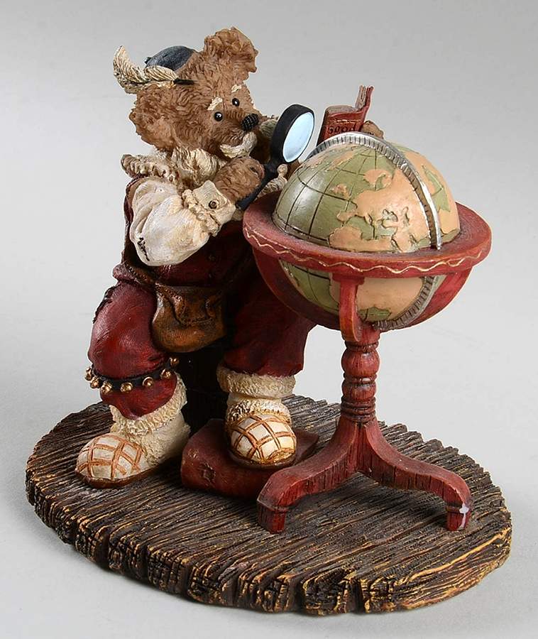 The Saturday Evening Post Santa  At The Globe - No Box by Boyds Bears-1