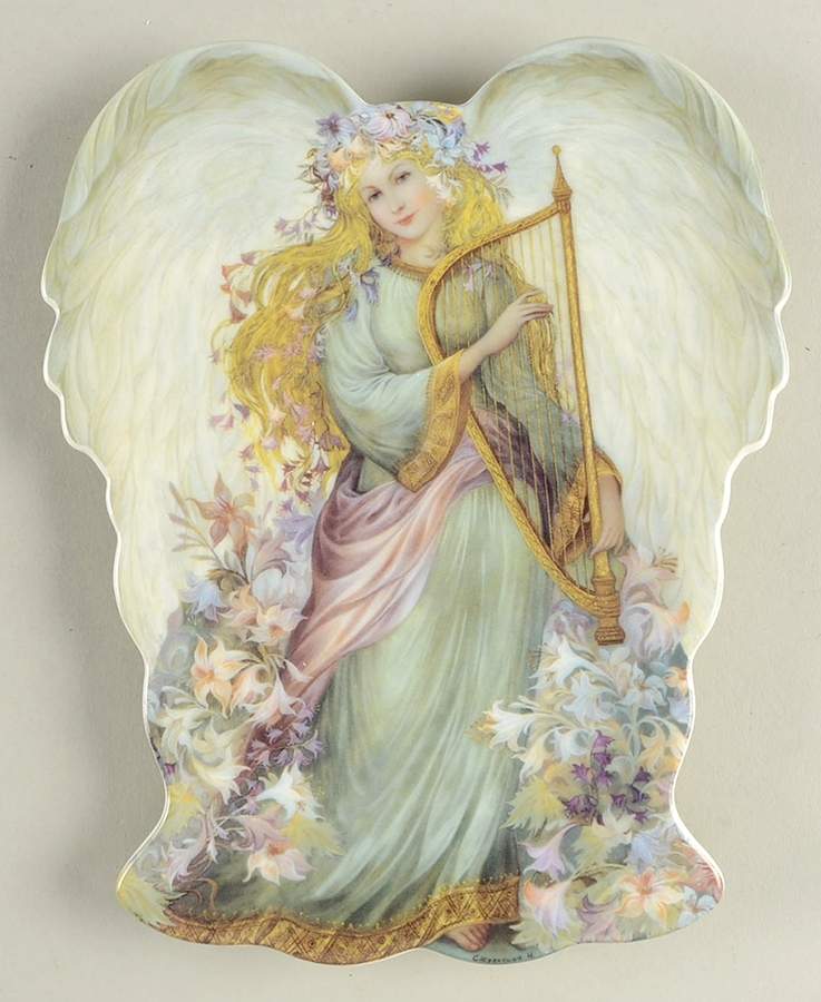 A Symphony of Angels Serenity's Song - No Box by Bradford Exchange-1