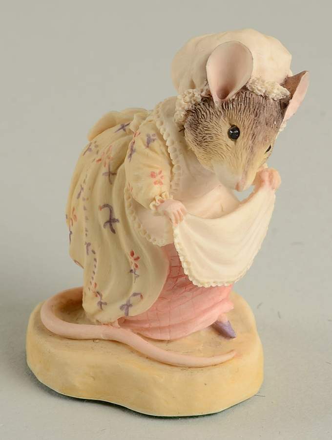 Beatrix Potter Lady Mouse Curtsey - Boxed by Border Fine Arts-1