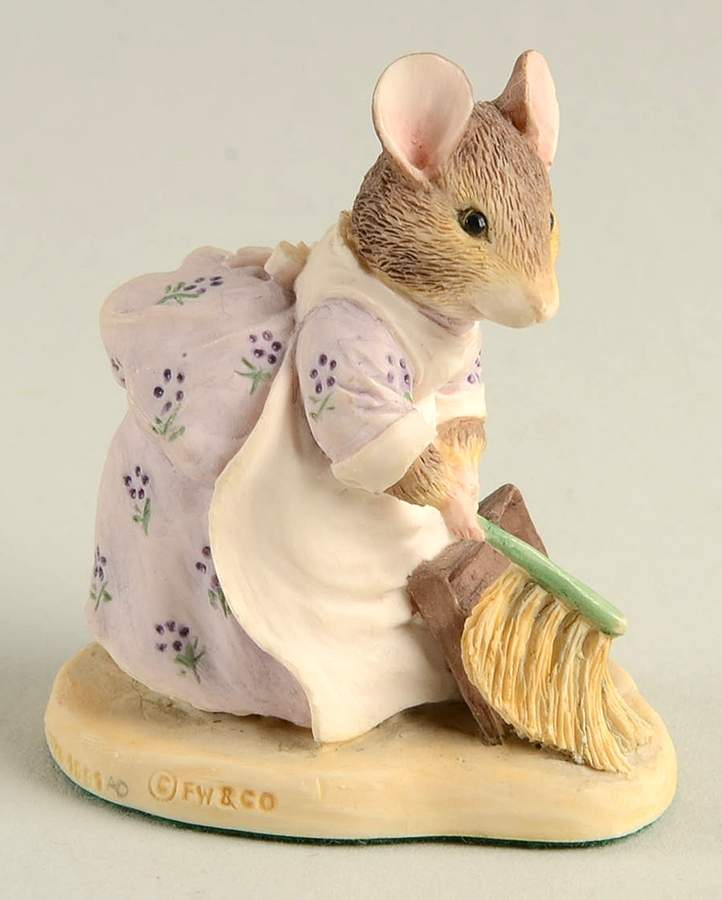 Beatrix Potter Hunca Munca Sweeping - Boxed by Border Fine Arts-1