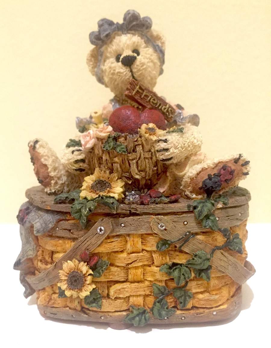 Bearstone Music Boxes Picnic Basket-Love You Song - No Box by Boyds Bears-1