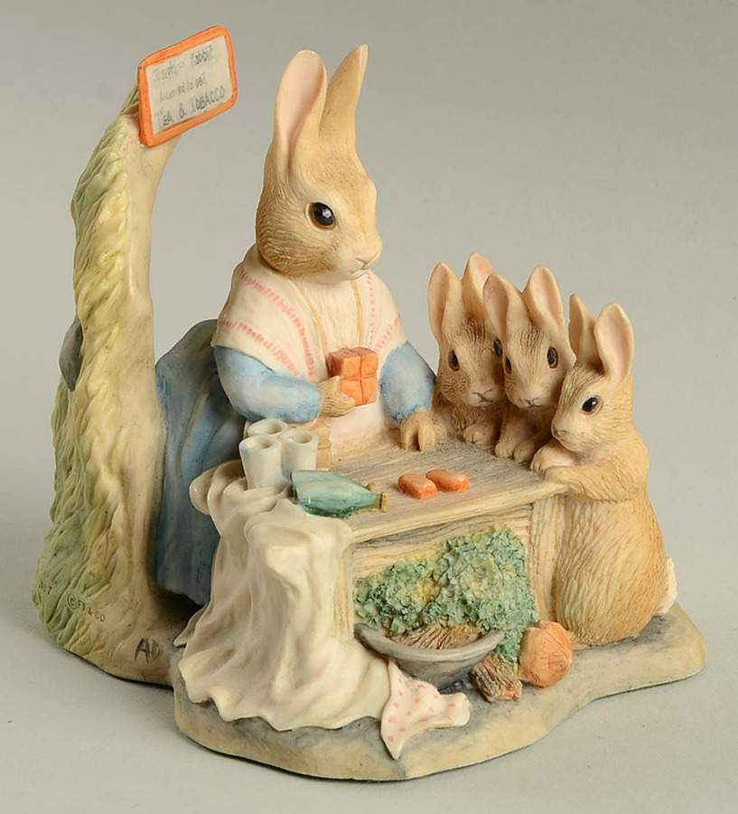 World of Beatrix Potter 2 Mrs. Rabbit At Work - Boxed by Border Fine Arts-1