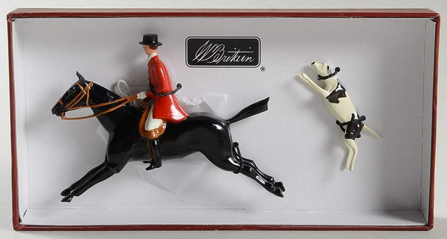 The Hunt-Heritage Collection Huntsman Mounted And Hound - No Box by W Britain-1