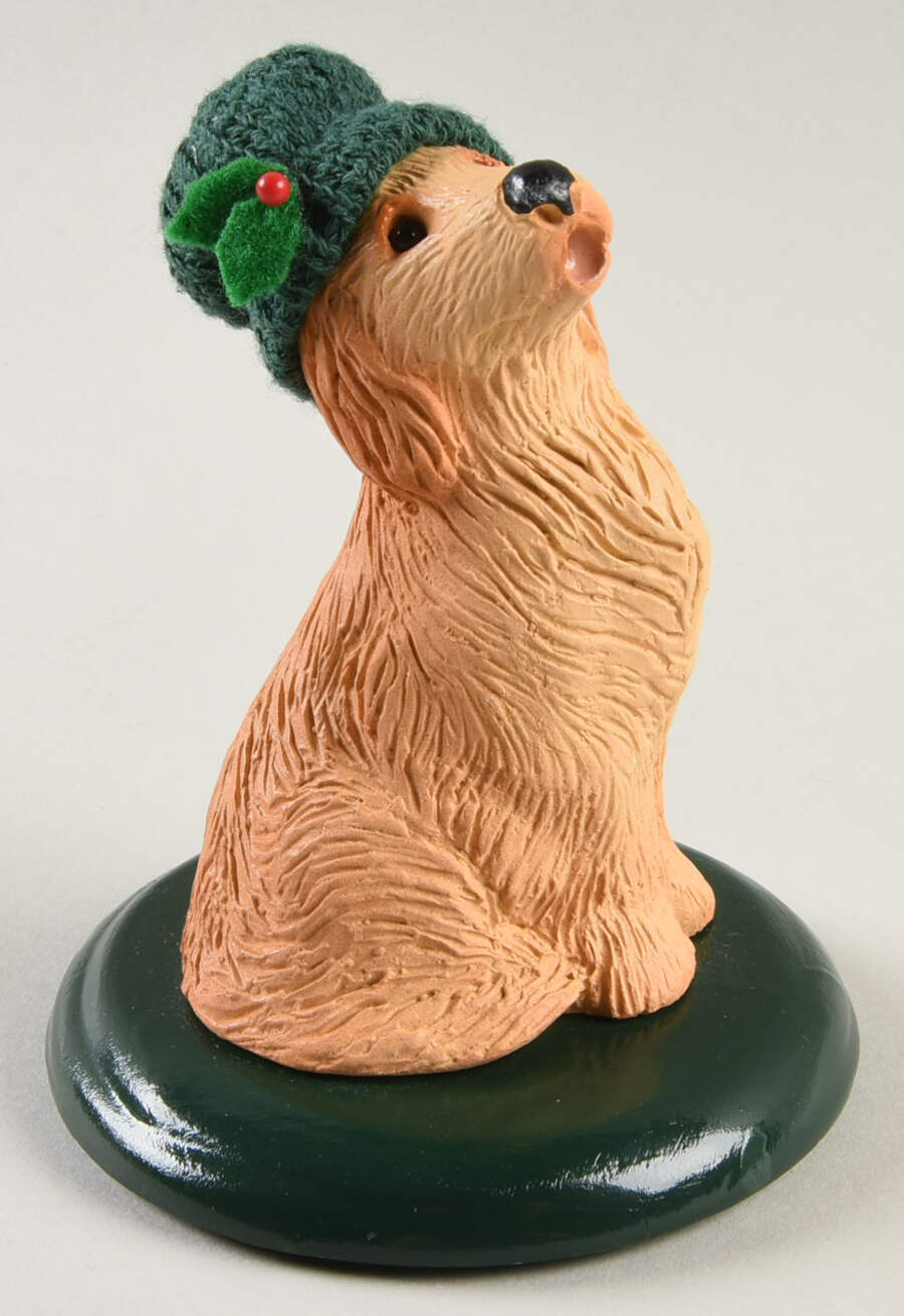 Singing Dogs Golden Retriever W/ Green Hat - No Box by Byers' Choice Ltd-1