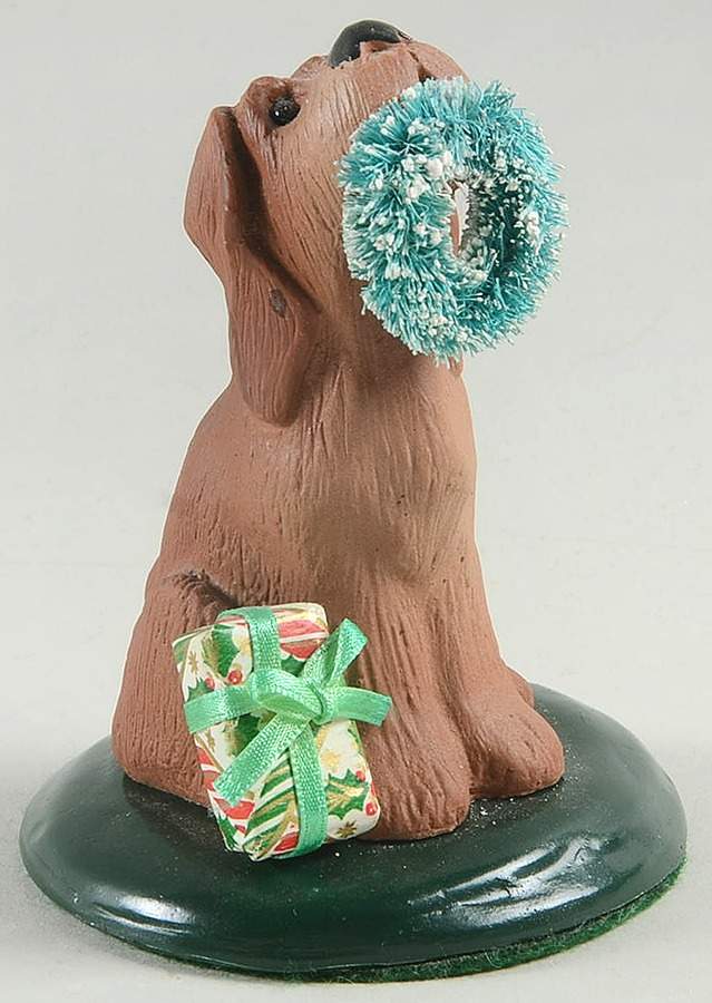 Singing Dogs Bloodhound With Wreath & Gift - No Box by Byers' Choice Ltd-1