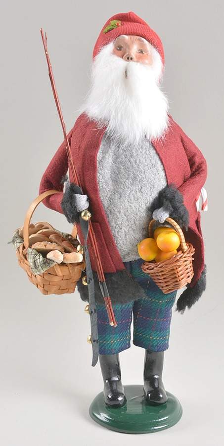 Santa & Mrs Claus Santa With Bread Basket And Fruit Basket - No Box by Byers' Choice Ltd-1