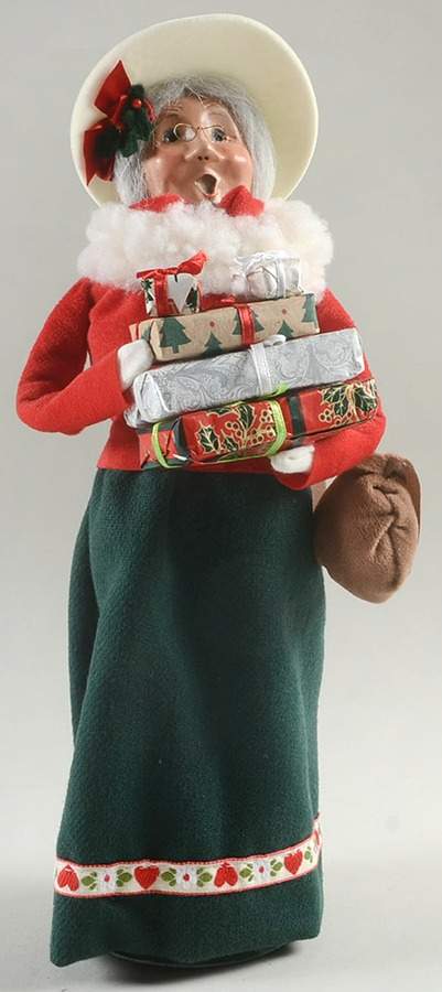 Talbots Carolers Shopping Mrs Claus - No Box by Byers' Choice Ltd-1