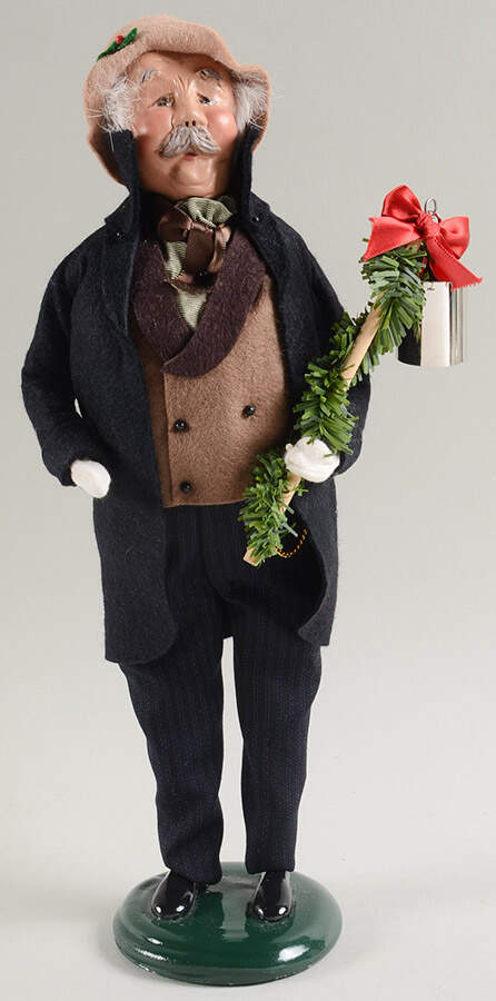 Victorian Assorted Carolers Grandfather With Lantern - No Box by Byers' Choice Ltd-1