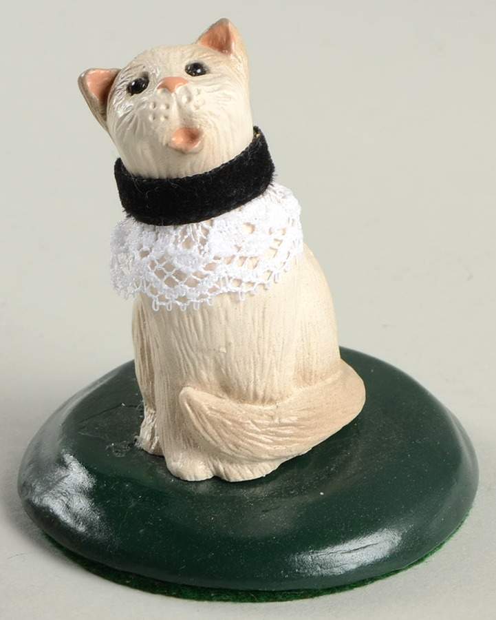 Singing Cats Cat With Black Collar & Lace - No Box by Byers' Choice Ltd-1