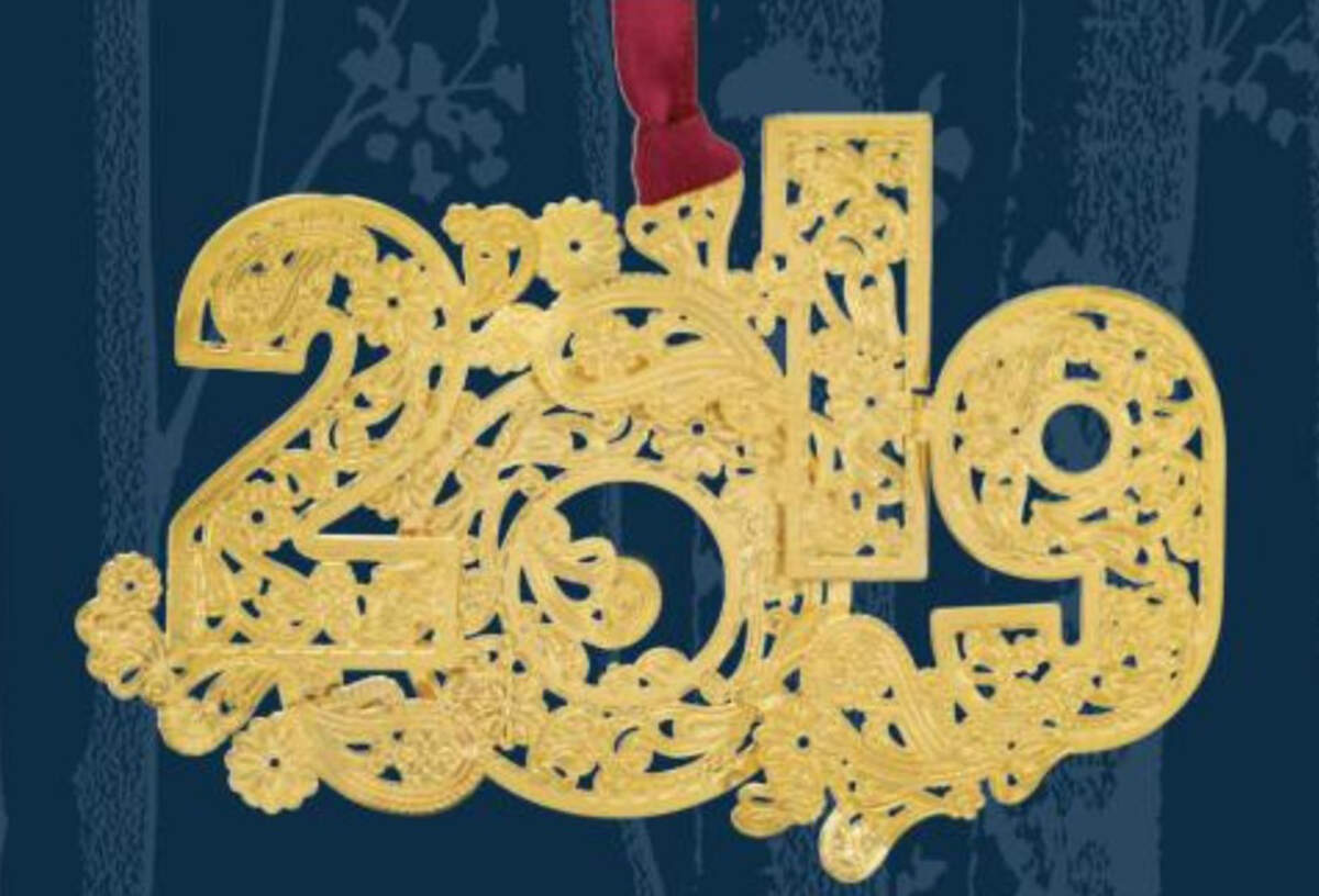 Annual Numeral (Year) Ornaments 2019 - With Box Bx2019 by Beacon Design-1