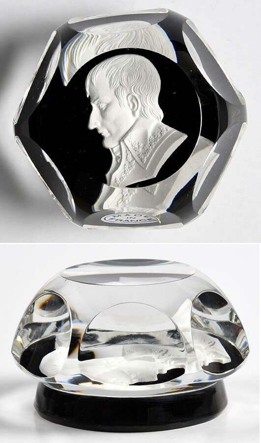 Sulphide Paperweight Bonaparte - Garnet Smooth Base - Boxed by Baccarat-1