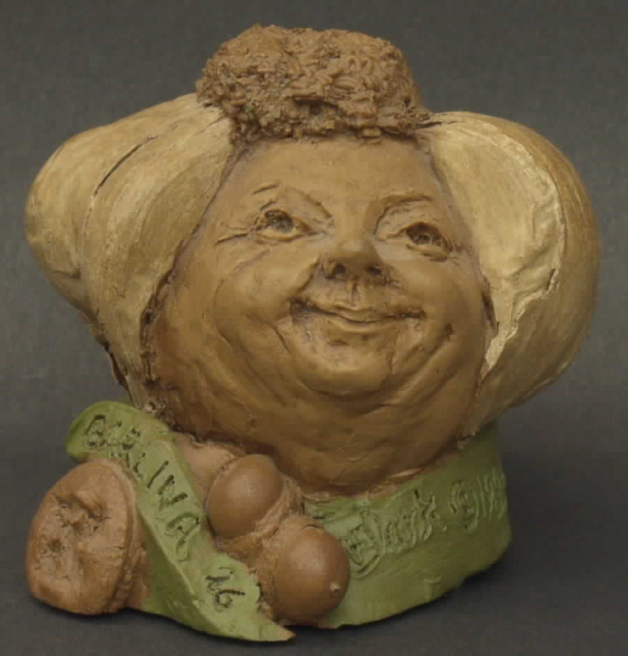Garlic Garlena - No Box by Cairn Studios-1