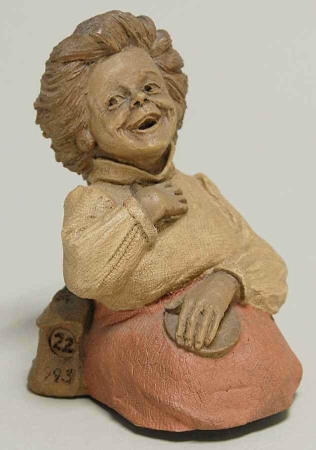 Tom Clark Gnomes Auntie Penny - No Box by Cairn Studios-1