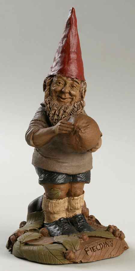 Tom Clark Gnomes Fielding - No Box by Cairn Studios-1