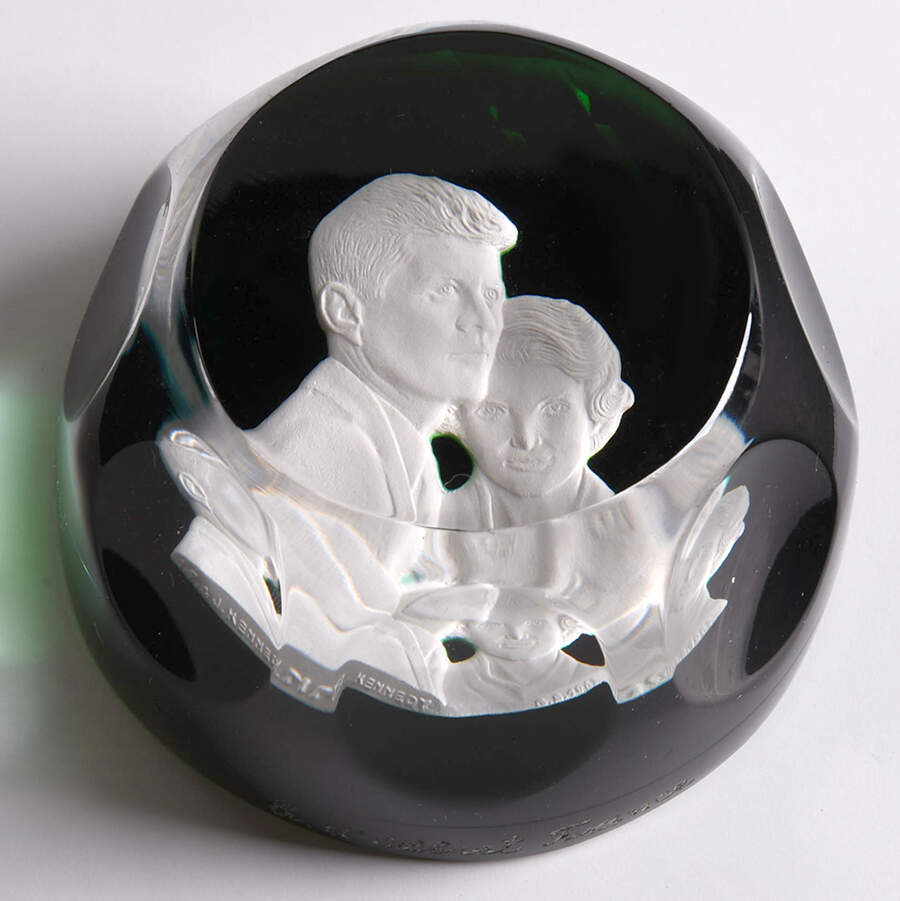 Cristal D' Albert Paperweight John F Kennedy & Mrs J. Kennedy - No Box 42 by Cristal d'Albret-1