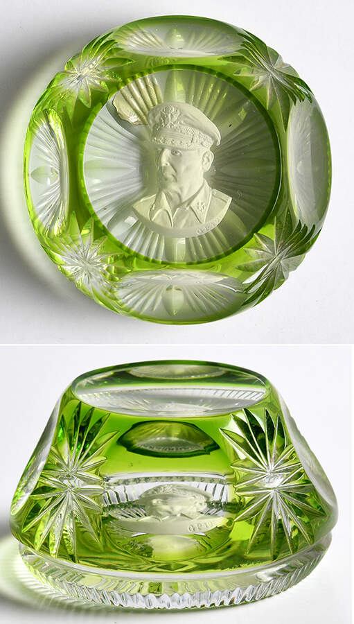 Cristal D' Albert Paperweight General Douglas Macarthur - Boxed by Cristal d'Albret-1