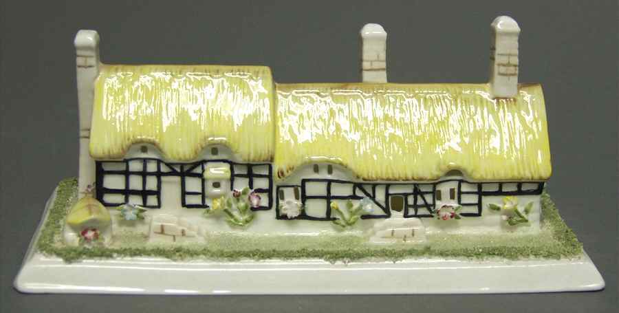 Coalport Cottages Anne Hathaway's Cottage - Boxed by Coalport-1