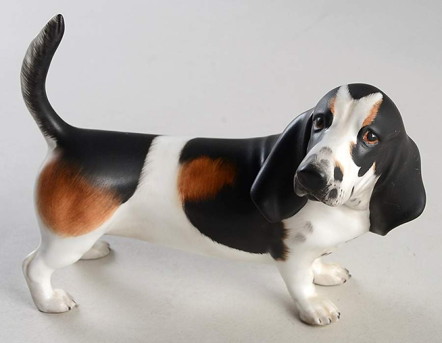 Coalport Figurines Bassett Hound - Boxed by Coalport-1