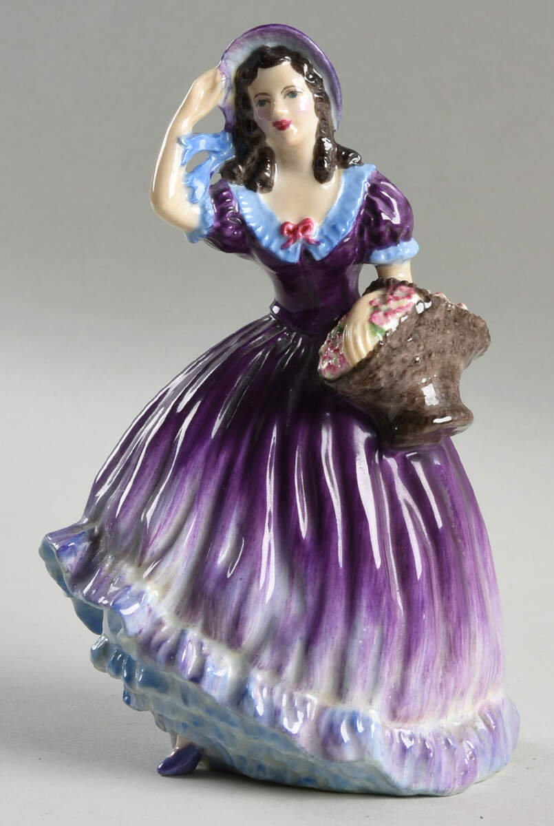 Ladies of Fashion Breeze - Lavender - No Box by Coalport-1