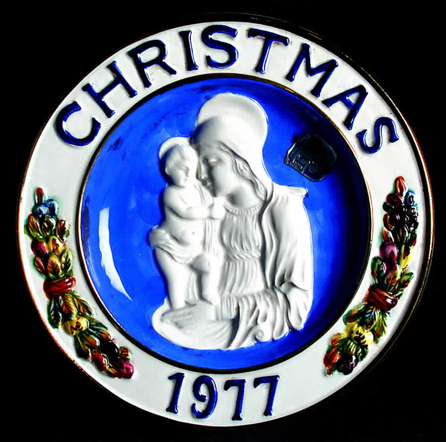 Capodimonte Christmas Plate Madonna And Child - Boxed by Capodimonte-1